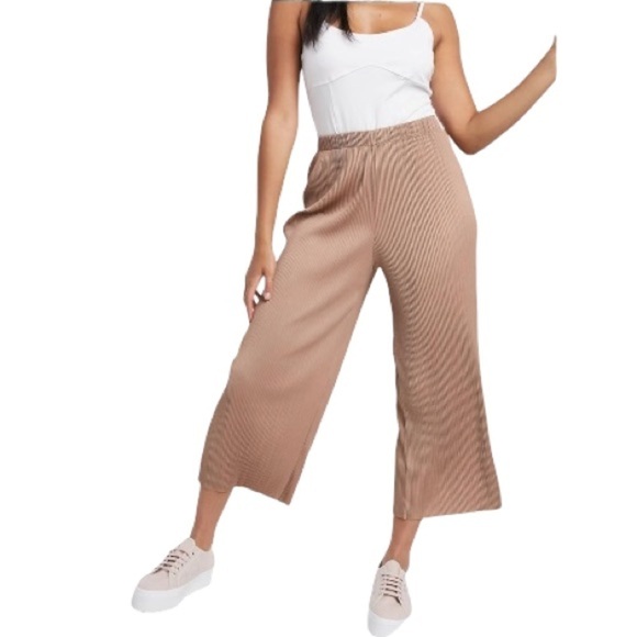 ASOS DESIGN New In Original Packaging plisse culotte pants in brown Size 8 - Picture 1 of 14